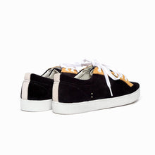 Load image into Gallery viewer, Zapatillas Pompeii de color negro para hombre de invierno