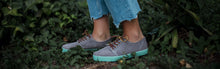 Load image into Gallery viewer, Zapatillas grises y verdes para otoño e invierno