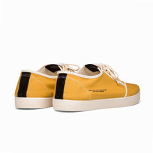 Load image into Gallery viewer, Zapatillas de lona amarillas para hombre