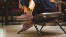 Load image into Gallery viewer, Zapatillas granate para otoño e invierno