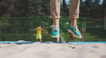 Load image into Gallery viewer, Zapatillas verdes y blancas para verano