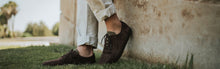Load image into Gallery viewer, Zapatillas marrones para otoño e invierno