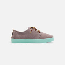 Load image into Gallery viewer, Zapatillas de serraje grises para mujer