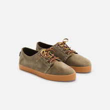 Load image into Gallery viewer, Zapatillas de serraje verdes de Pompeii