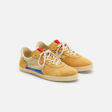 Load image into Gallery viewer, Zapatillas de serraje color mostaza de Pompeii