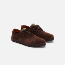 Load image into Gallery viewer, Zapatillas de serraje marrones de Pompeii