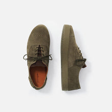Load image into Gallery viewer, Zapatillas verdes con suela verde y cordones de algodón
