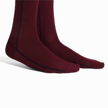 Load image into Gallery viewer, Calcetines de algodón burdeos para hombre