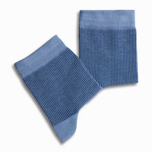 Load image into Gallery viewer, Calcetines de algodón azules para mujer